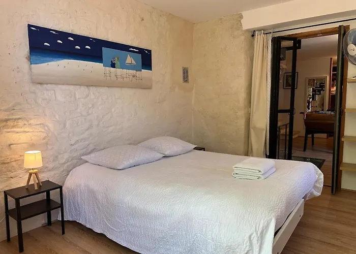 Des Remparts Villa